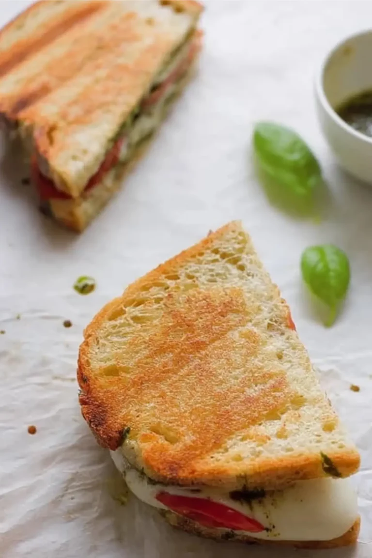 Mozzarella-Sandwich gegrillt