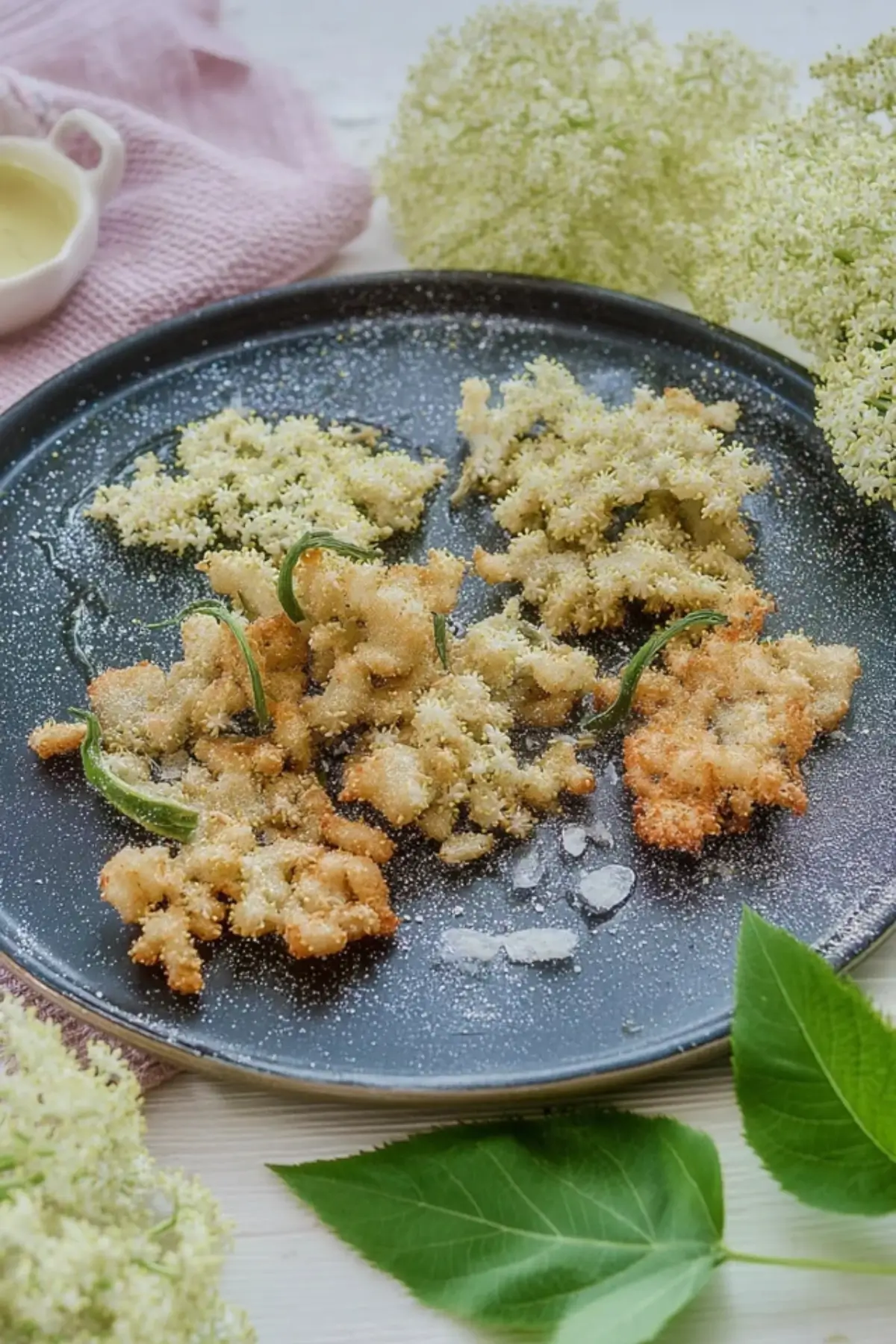 Gebackene Holunderblüten