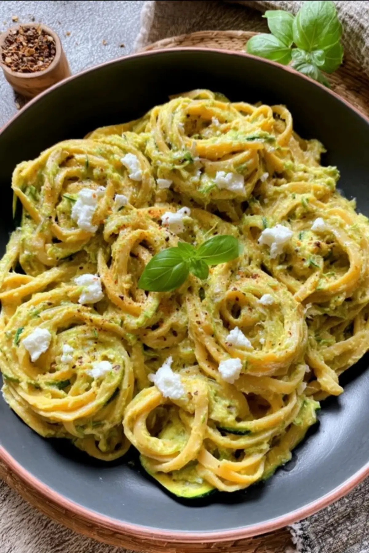 Pasta in Zucchini Sauce (1)