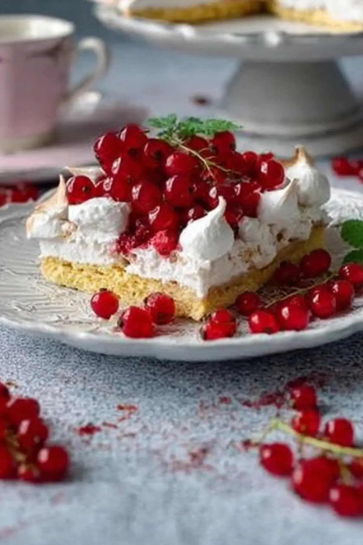johannisbeer Kuchen mit Baiser