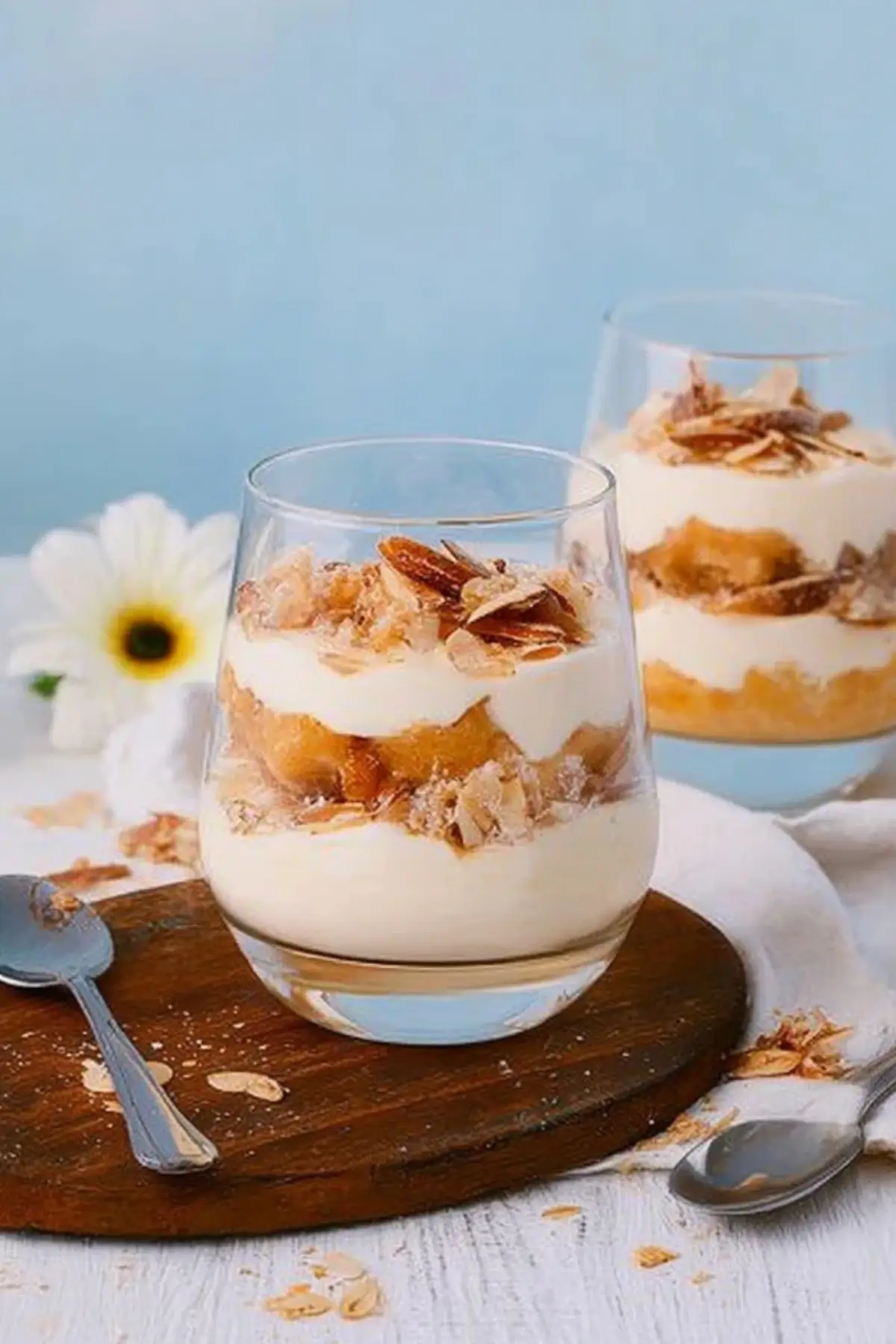 bienenstich dessert im glas