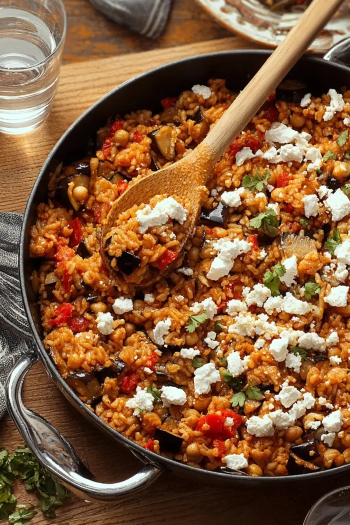 Auberginen-Reispfanne mit Feta