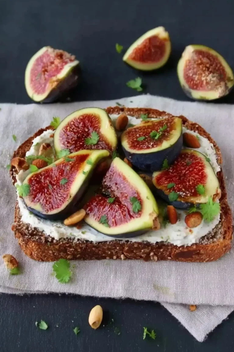 Frischkäse-Toast mit Feigen