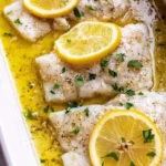 Gebackener Kabeljau mit Knoblauchbutter und Zitrone
