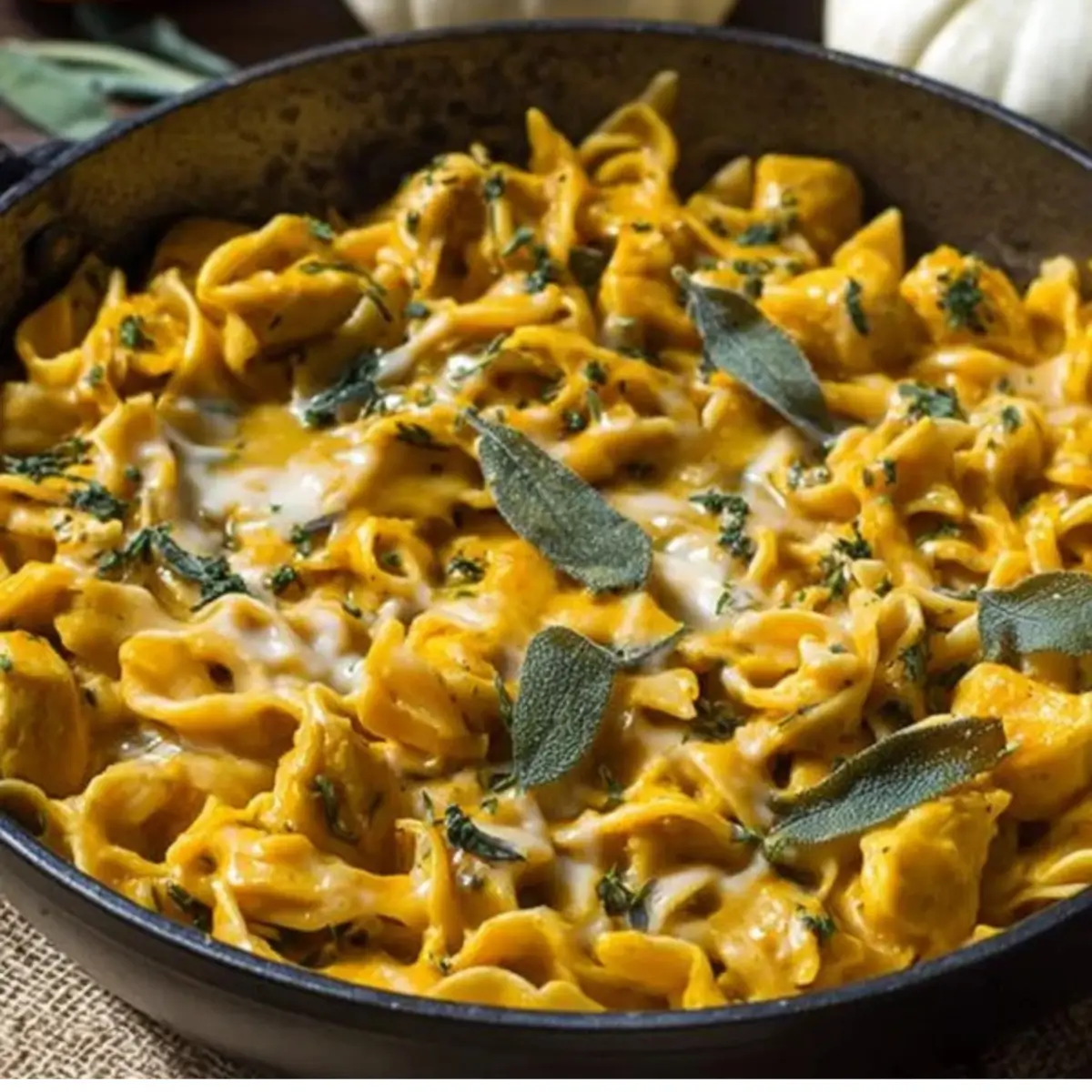 One-Pot-Kürbis-Pasta Rezept – 5 Gründe, warum Du es Lieben wirst - Muma ...