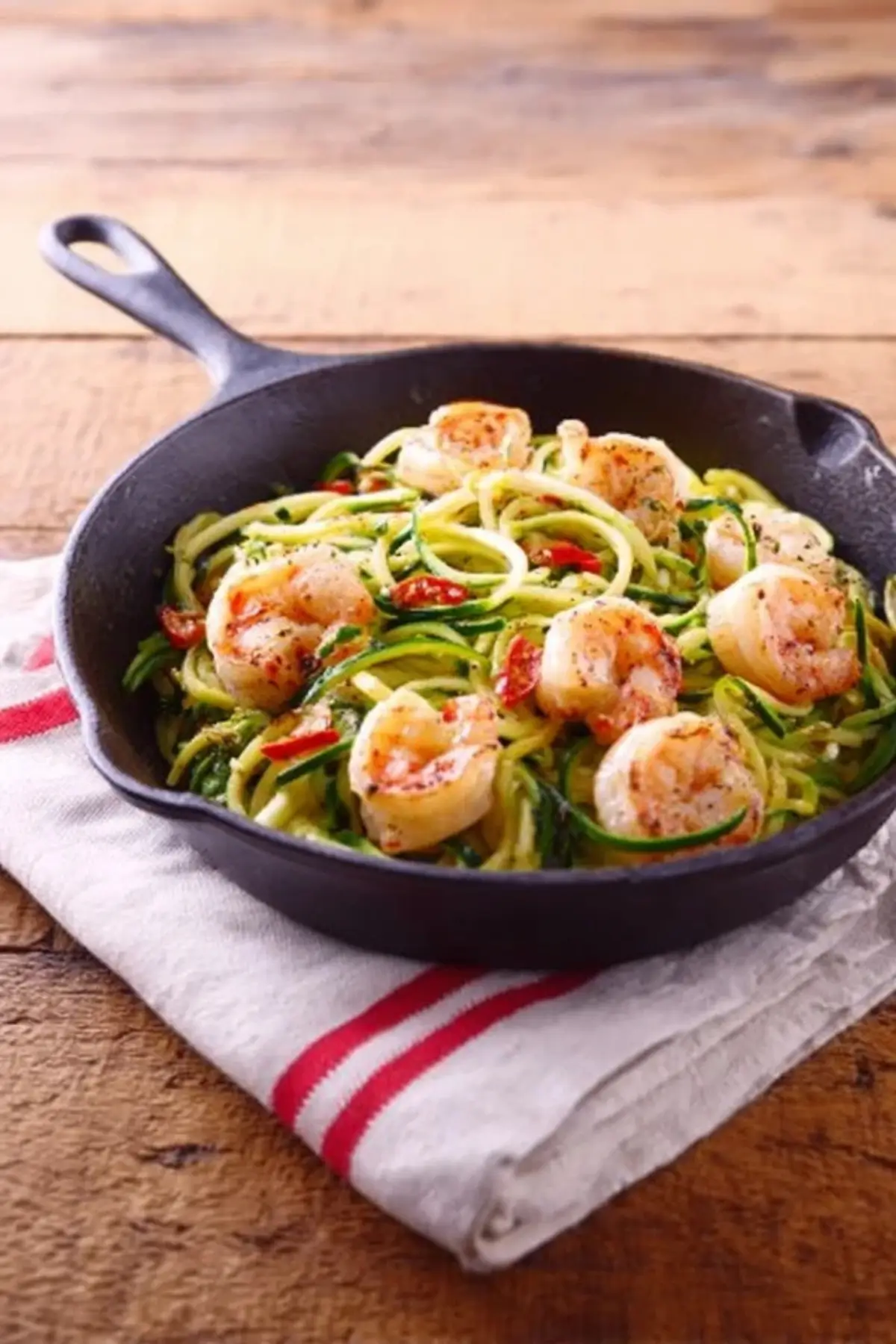 Zucchini-Nudeln mit Garnelen