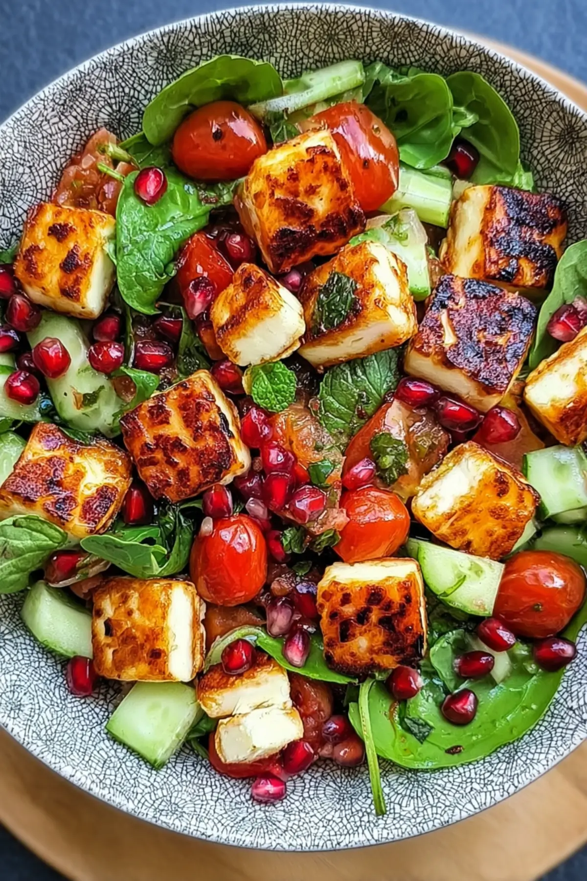 Halloumi-Granatapfel-Salat