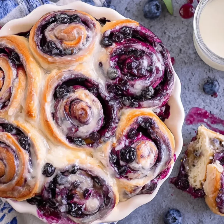 Schwedische Blaubeer Schnecken