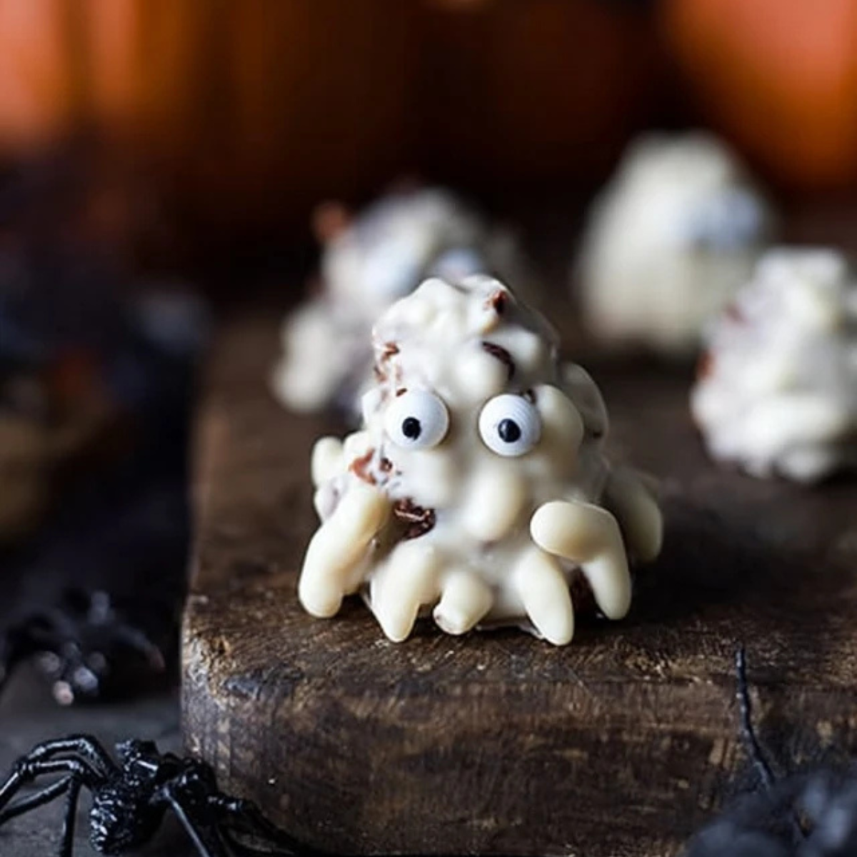 Weiße Schoko-Crossis Gruselmonster zu Halloween - Muma’s Kitchen