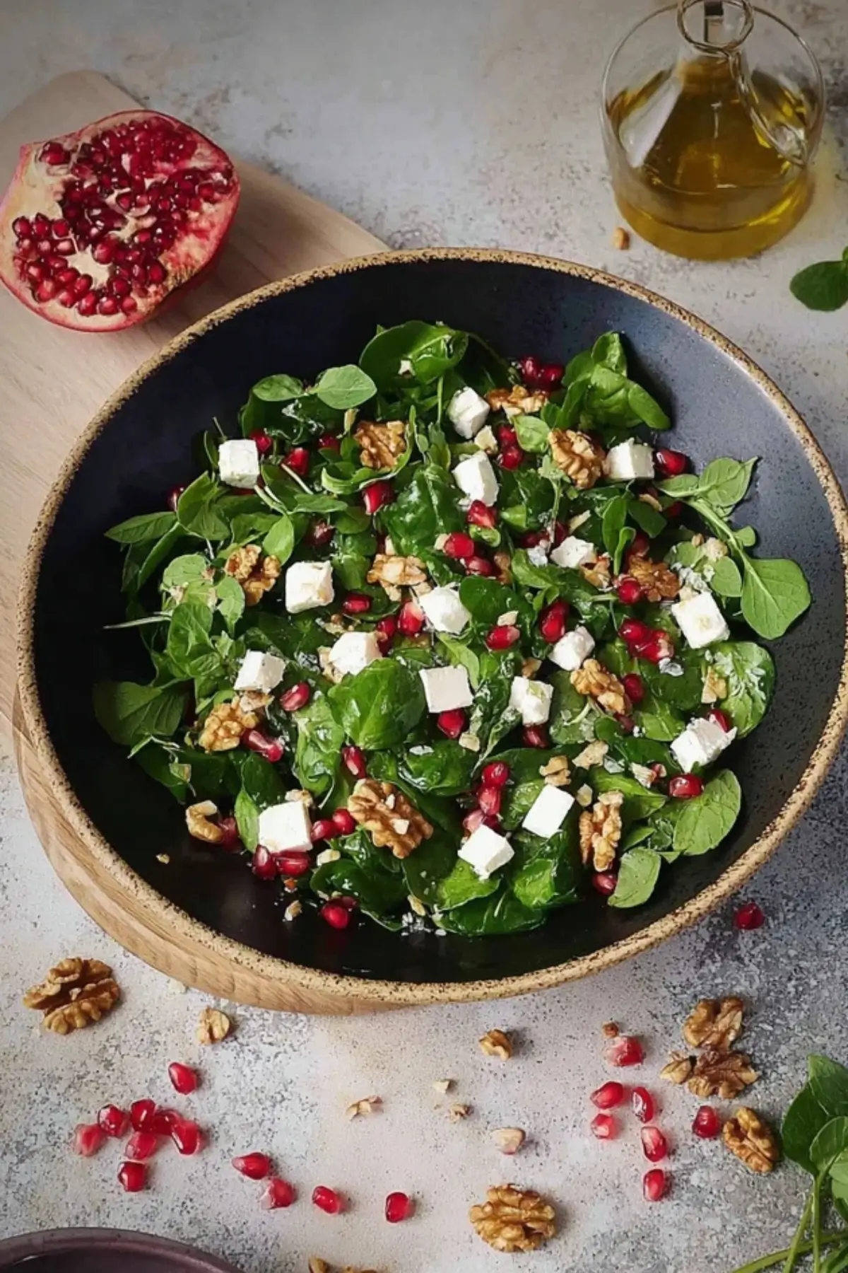 Granatapfel Salat mit Feldsalat, Walnüssen und Feta: Frisch, Knackig ...