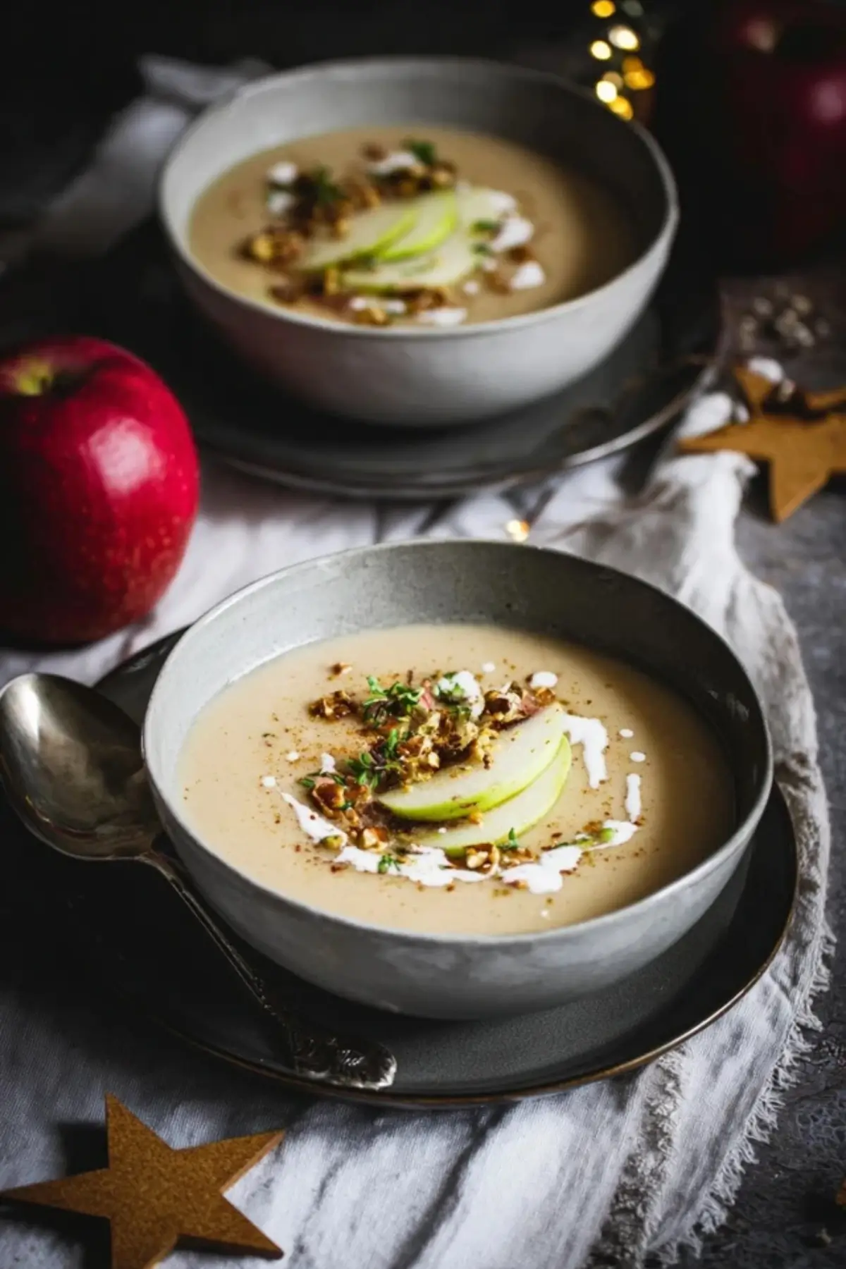 Maronen Apfel Suppe – Cremige Weihnachtsvorspeise mit besonderem Twist ... Maronen Apfel Suppe – Cremige Weihnachtsvorspeise mit besonderem Twist ...