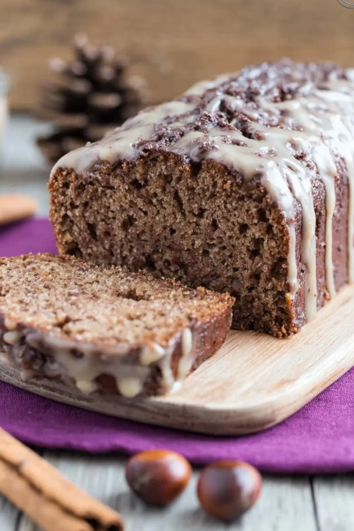Saftiger Gewürzkuchen mit Schokolade – Ein aromatischer Klassiker für ... Saftiger Gewürzkuchen mit Schokolade – Ein aromatischer Klassiker für ...