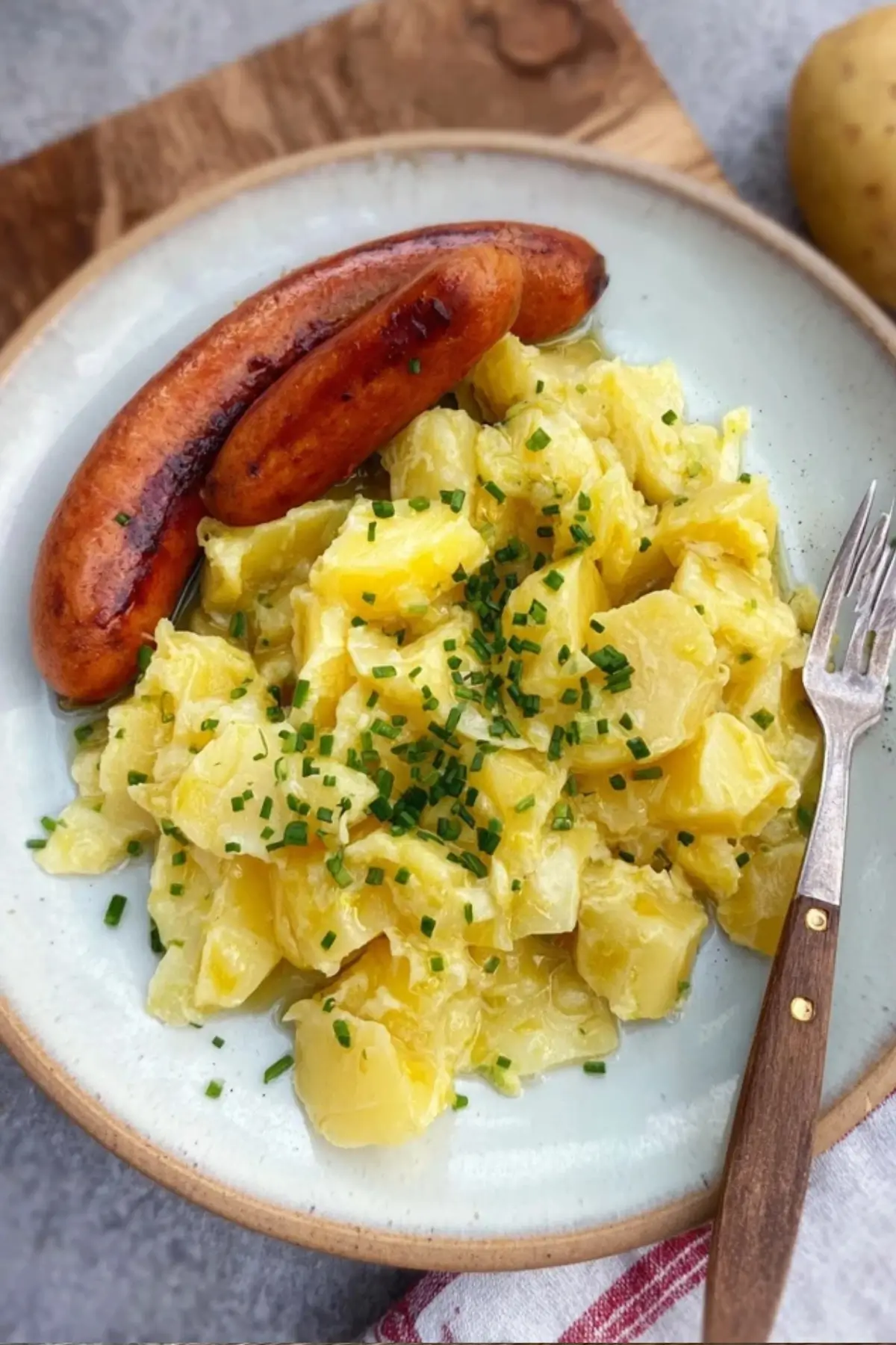 Schwäbischer Kartoffelsalat mit Brühe