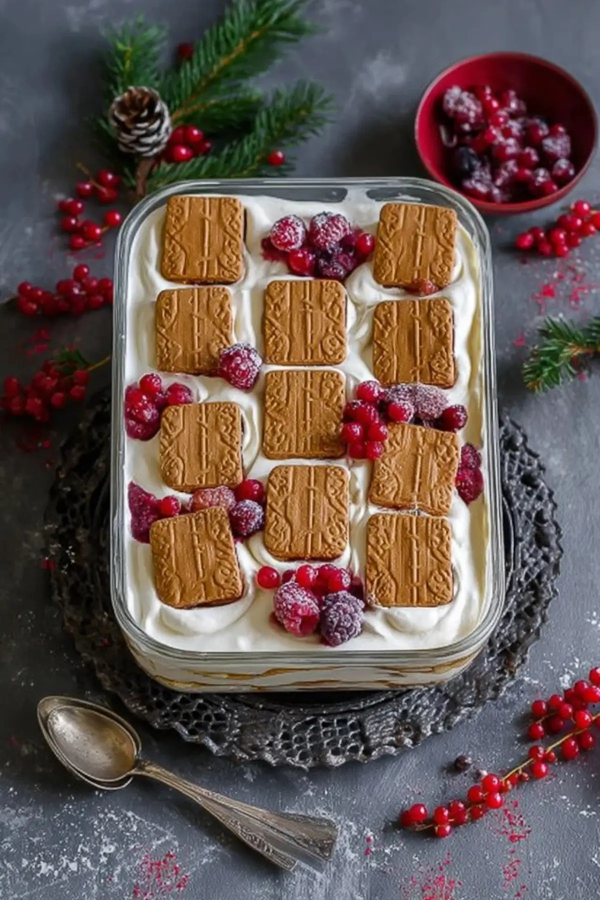 Spekulatiustiramisu mit Beeren