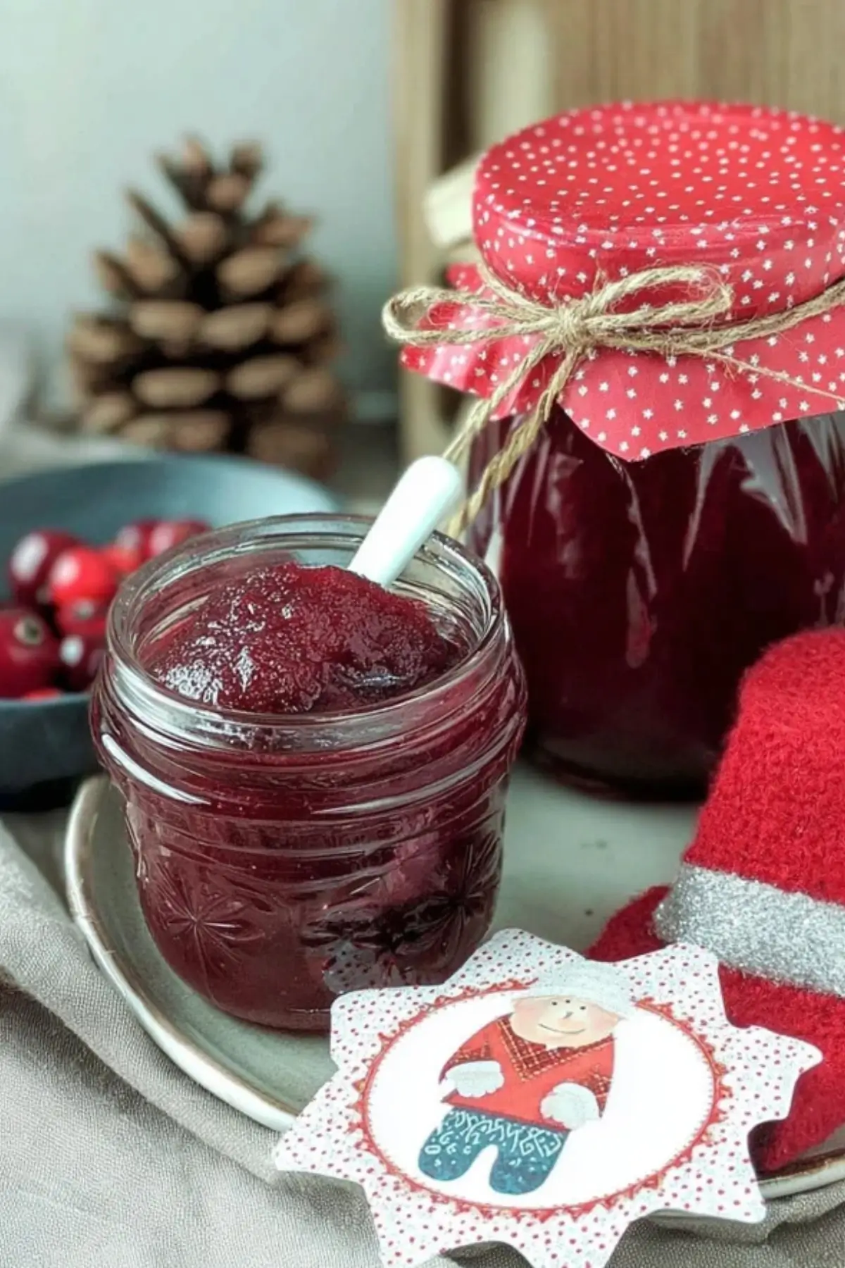 Weihnachtsmarmelade mit Beeren, Äpfeln & Zimt