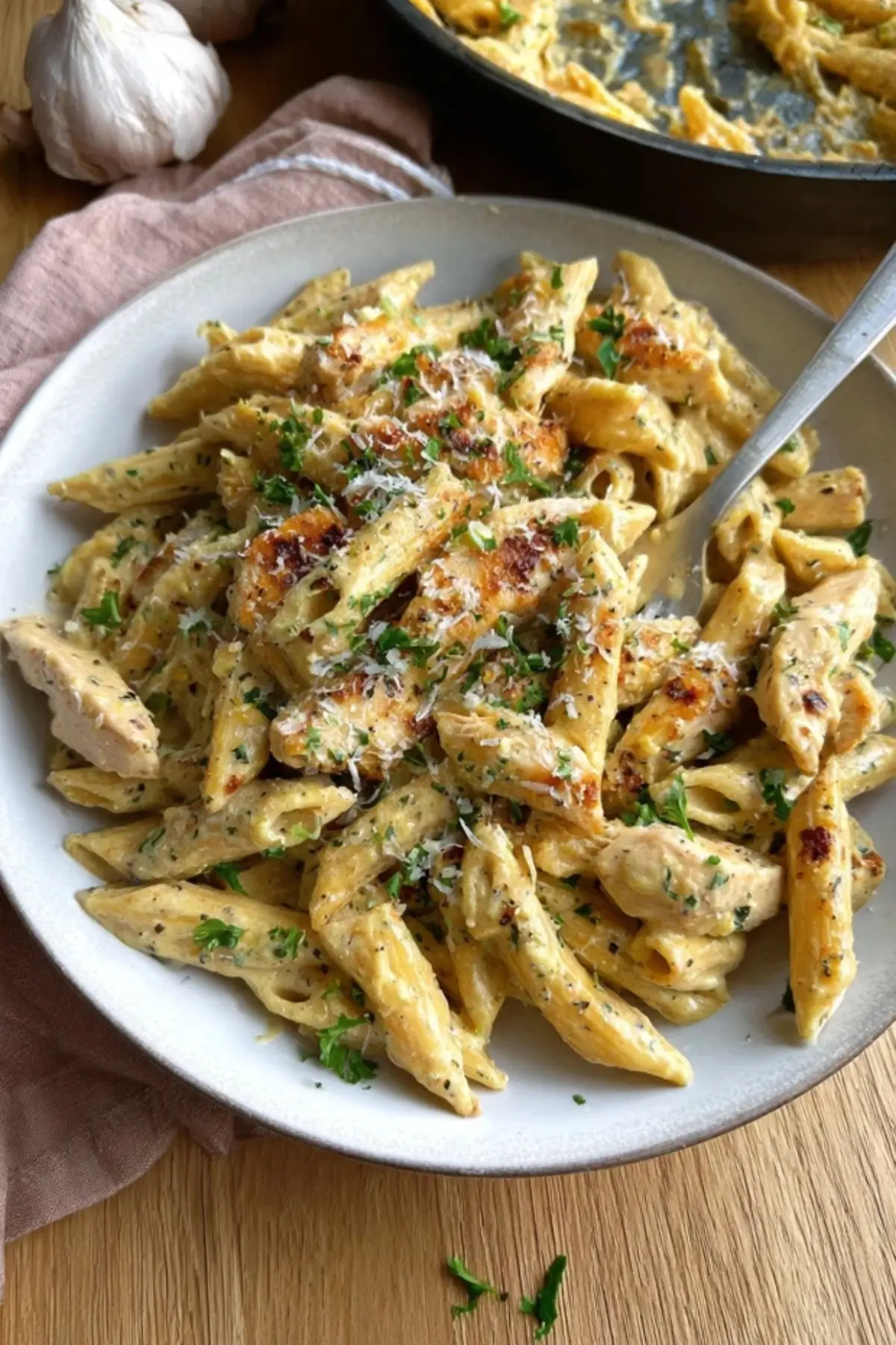 Knoblauch Parmesan Hähnchen Pasta