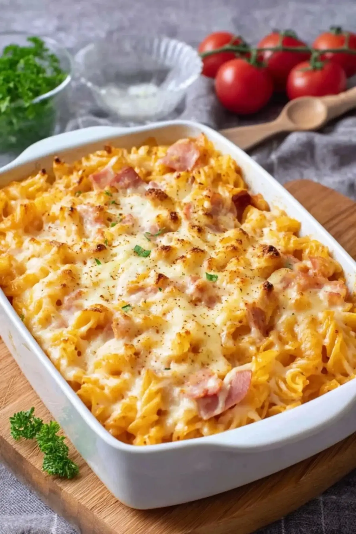 Nudelauflauf mit Schinken und Käse