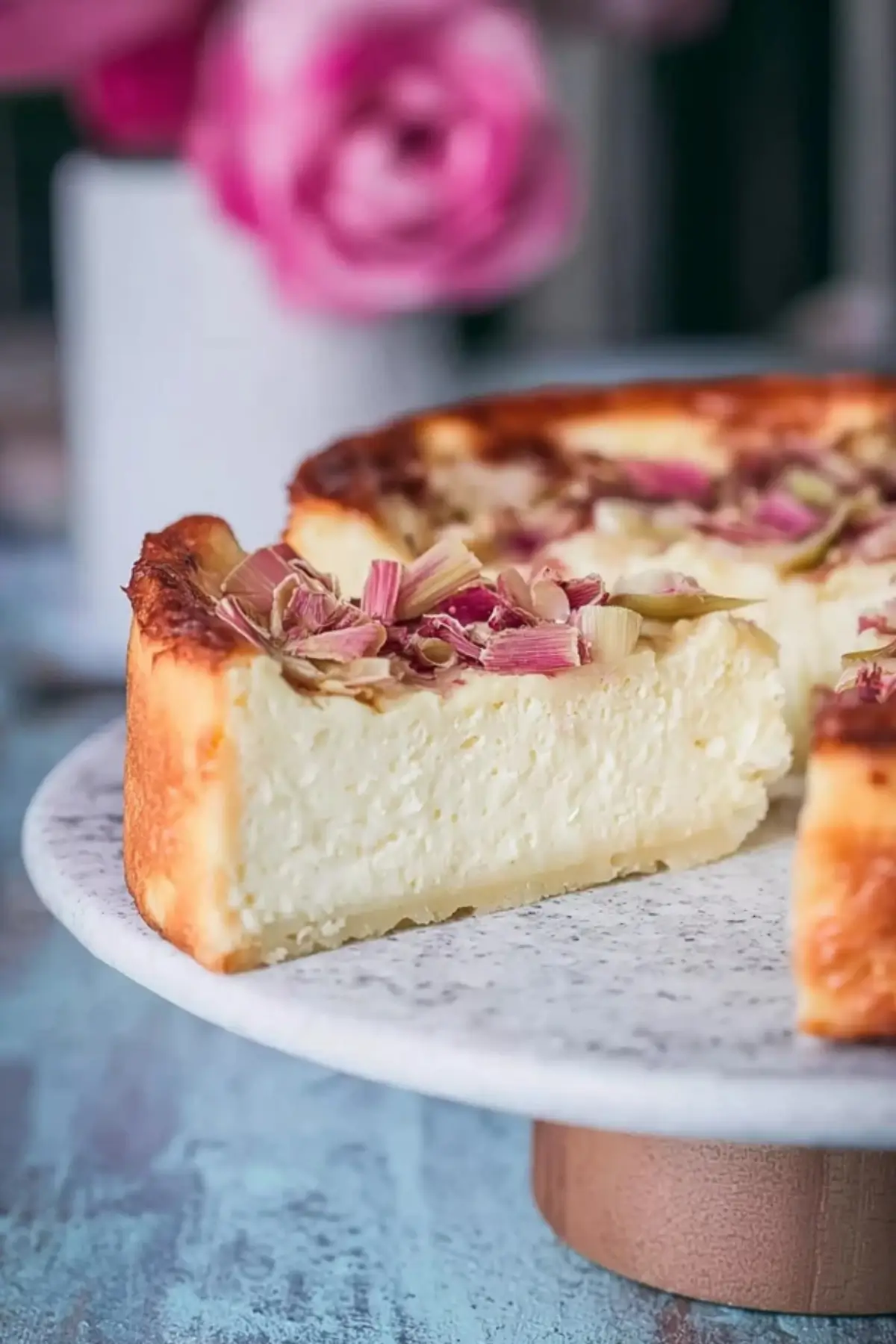 Cremiger Joghurt Käsekuchen mit Rhabarber