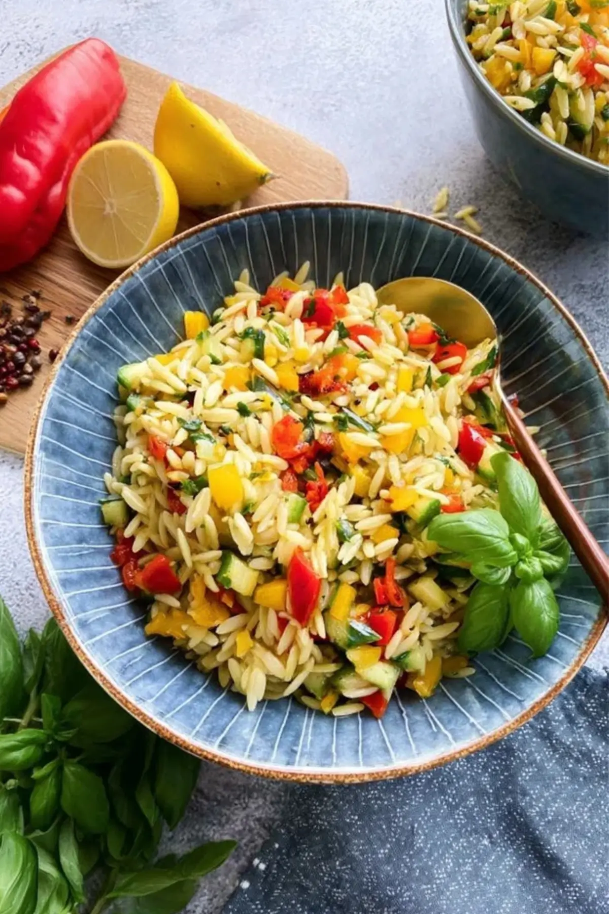 Kritharaki Salat mit Paprika