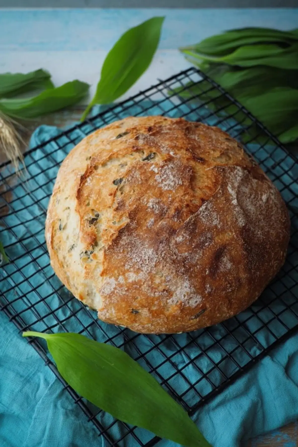 Bärlauchbrot mit wenig Hefe
