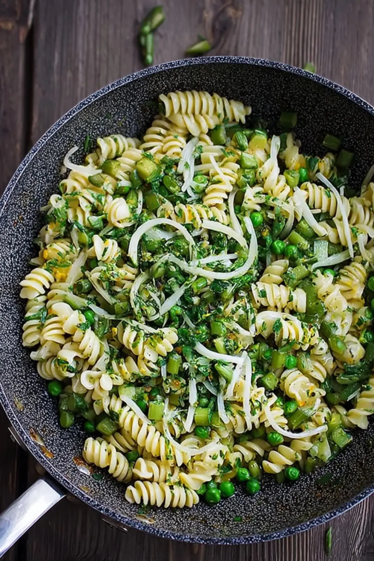 Frühlings Pasta mit grünem Gemüse