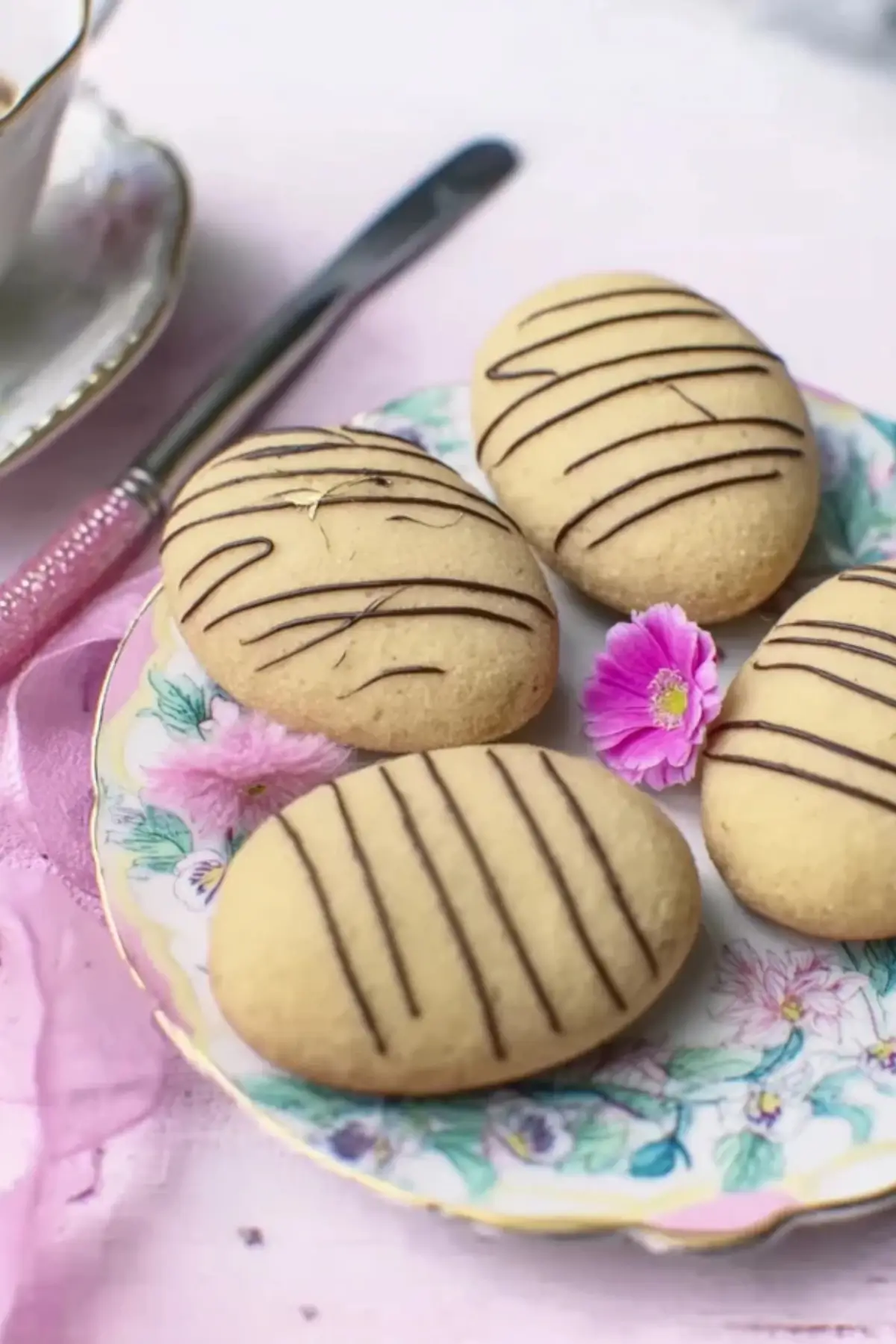 Gebackene Marzipan Ostereier