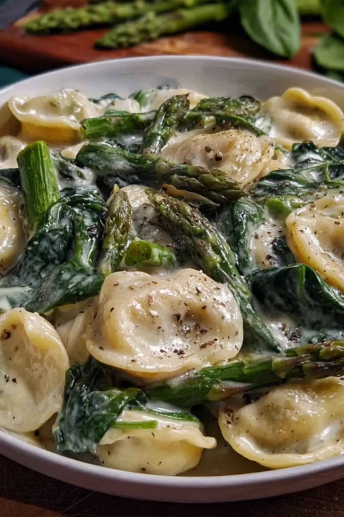 Pasta mit grünem Spargel und Spinat