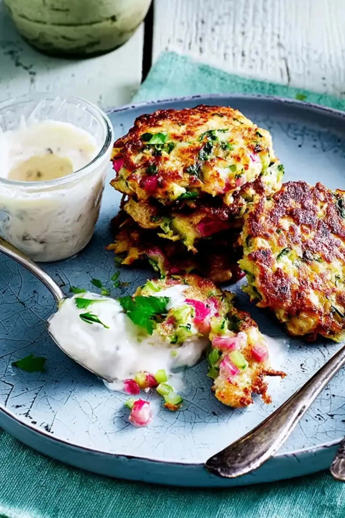 Radieschenbratlinge mit Joghurtdip