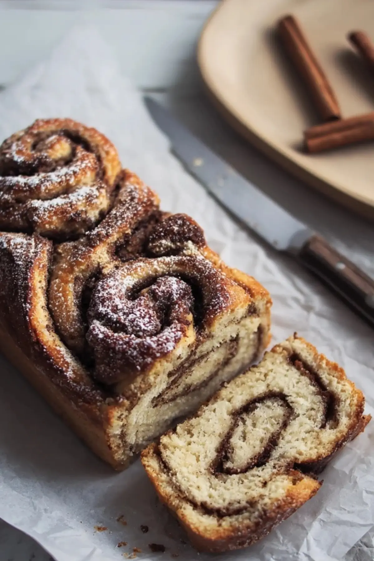 Veganer Zimtschnecken Kuchen im Kastenformat