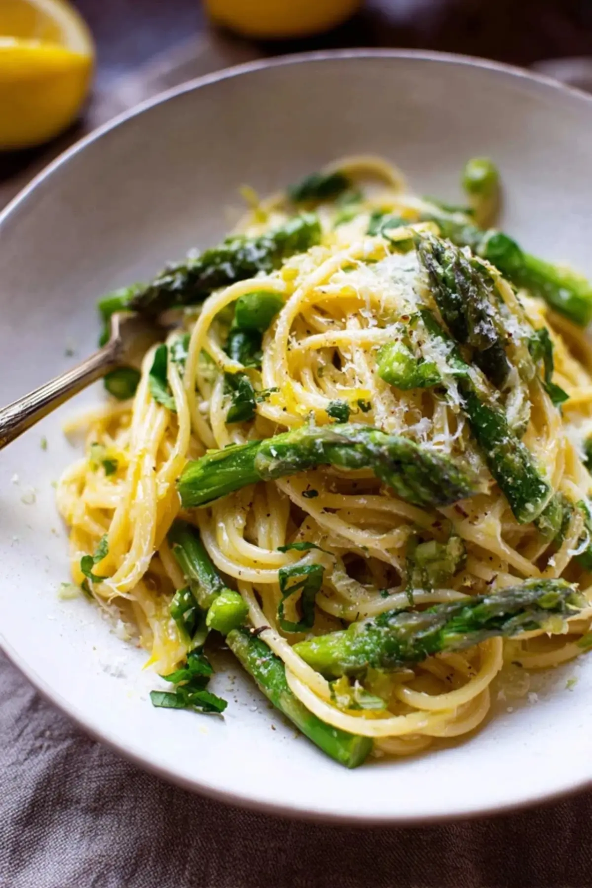 Zitronen Parmesan Spaghetti mit grünem Spargel