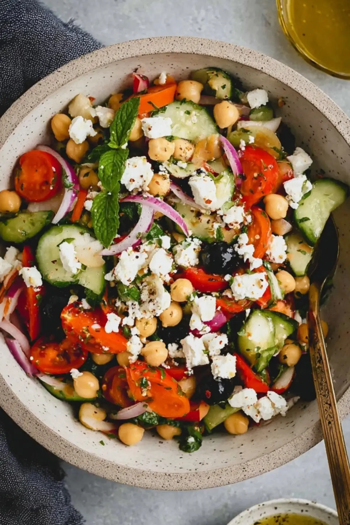 Griechischer Kichererbsensalat