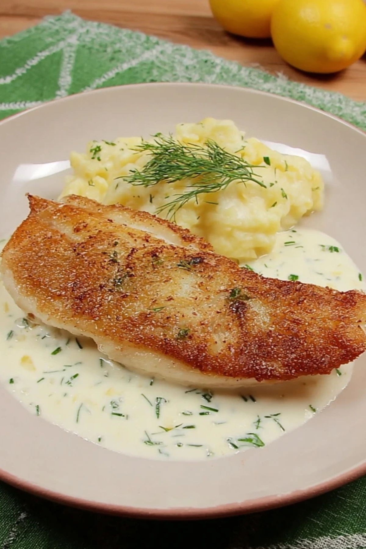 Rotbarschfilet mit Zitronensauce