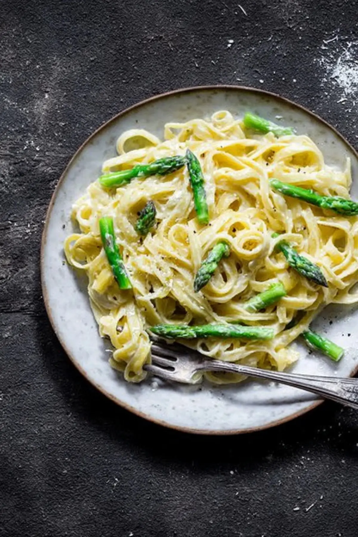 Frischkäse Pasta mit grünem Spargel