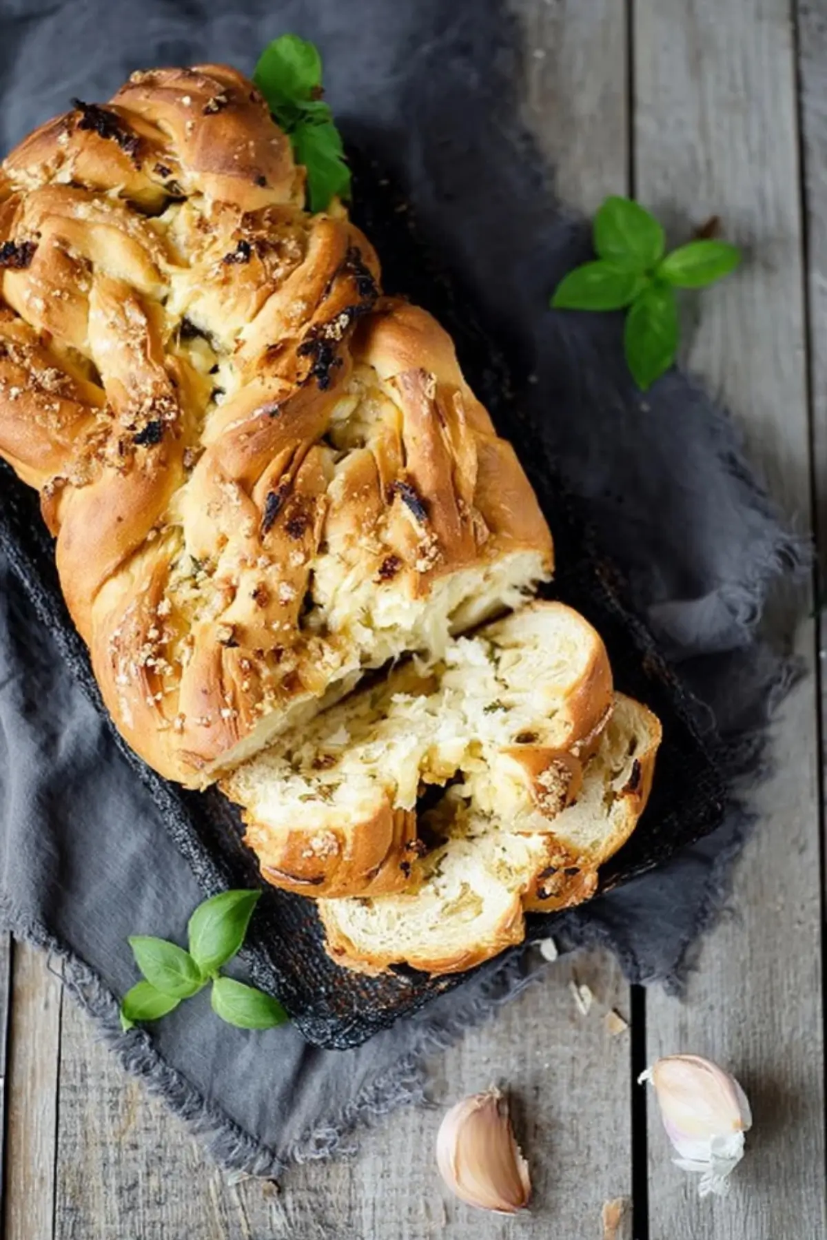 Knoblauch Käse Zupfbrot