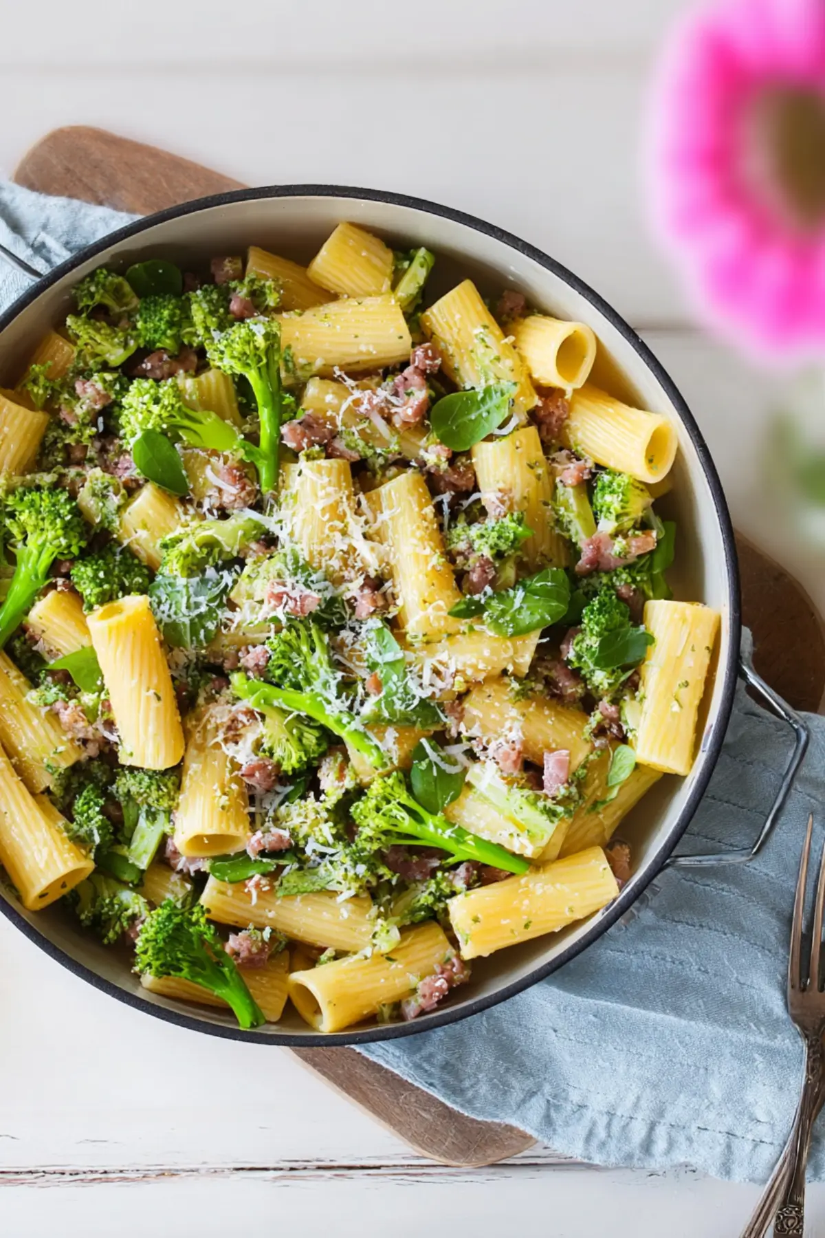 Pasta mit Brokkoli und Salsiccia