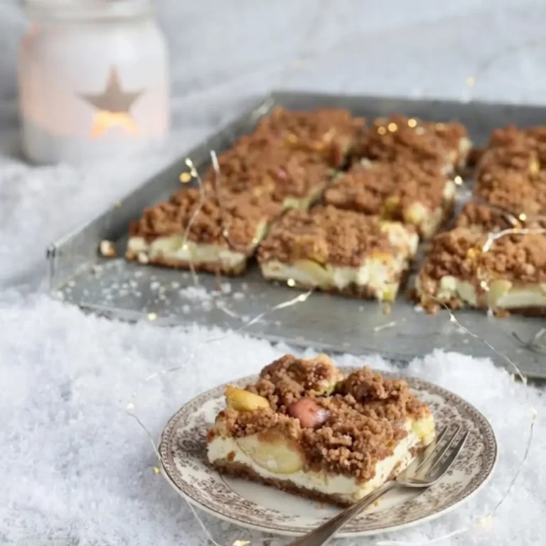 Cremiger Spekulatius-Streuselkuchen mit Apfel vom Blech